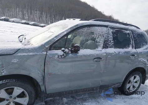 2015 Subaru Forester 2.5I Premium z USA, uszkodzony, nr VIN JF2SJADC1FH562100